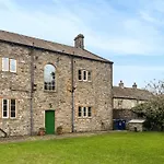 High Rylands Arncliffe