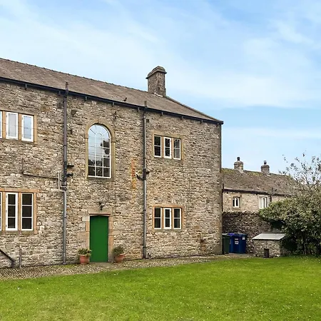 High Rylands Arncliffe