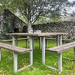 High Rylands * Arncliffe