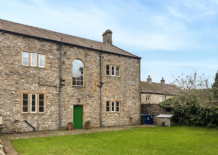 High Rylands Arncliffe